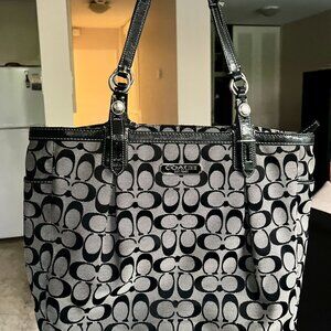COACH Signature Canvas Leather Medium Tote - Black/Grey Monogram